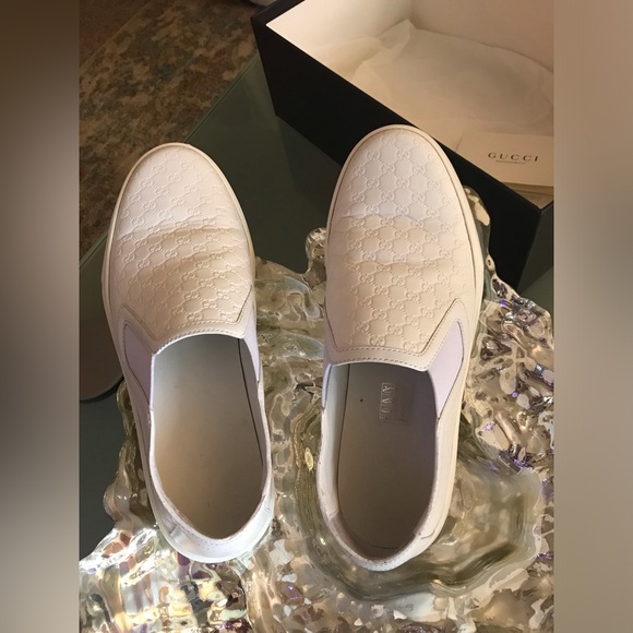 GUCCI - Picture 3 of 9